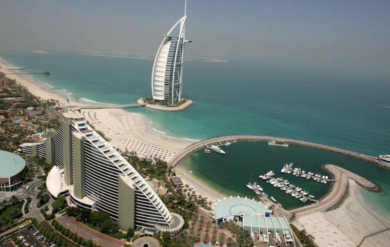 Prima plajă rece va fi amenajată de Versace, în Dubai