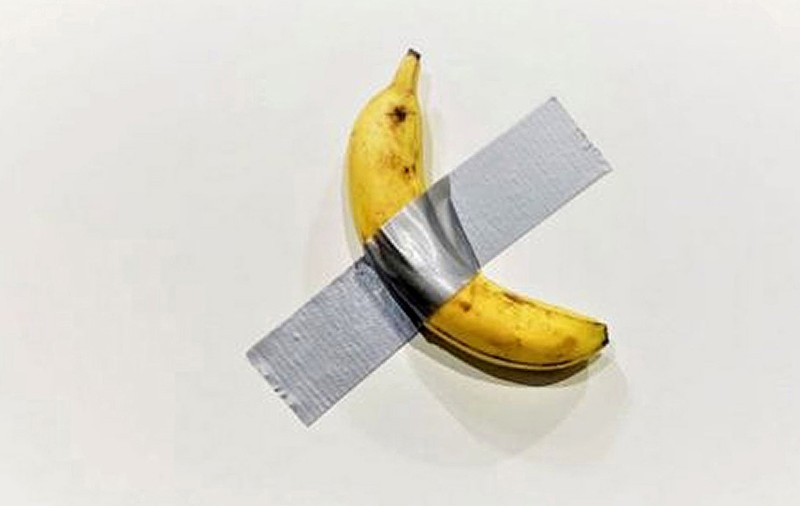 Banana lipită cu bandă adezivă pe perete, scoasă la licitație cu peste un milion de dolari. Opera de „artă” va porni într-un tur mondial