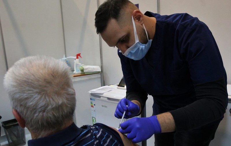 Record de imunizări. Peste 64.000 de persoane, vaccinate anti-COVID în ultimele 24 de ore