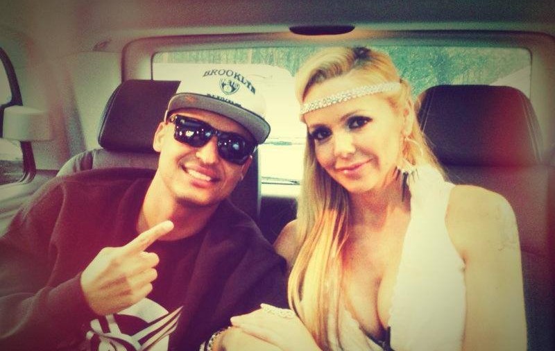 ALEXANDRA STAN a dat LOVITURA! MELODIA LANSATĂ la LIBERTATEA.RO este NUMĂRUL 1 în GERMANIA, dar ALTĂ BLONDĂ îi PROMOVEAZĂ piesa în ROMÂNIA!