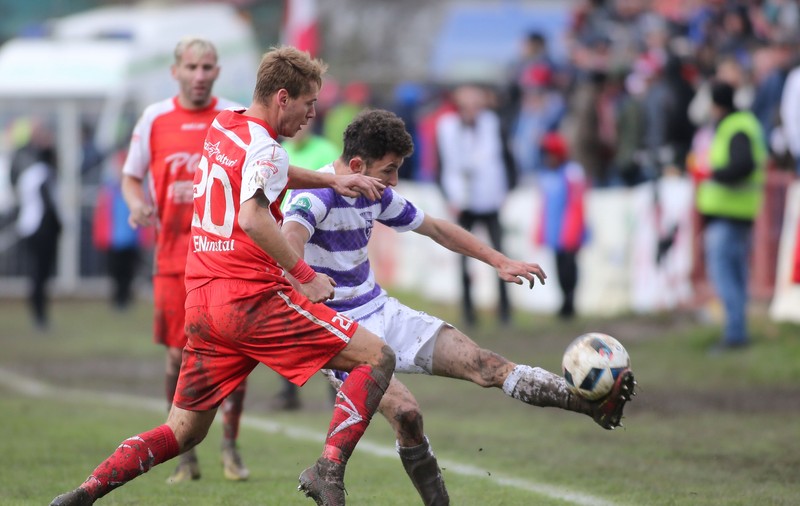 Liga a 2-a, etapa a 35-a. ASU Poli - UTA 0-3. Sepsi, dată jos de pe locul secund. La FC Braşov a debutat un puşti. Clasament