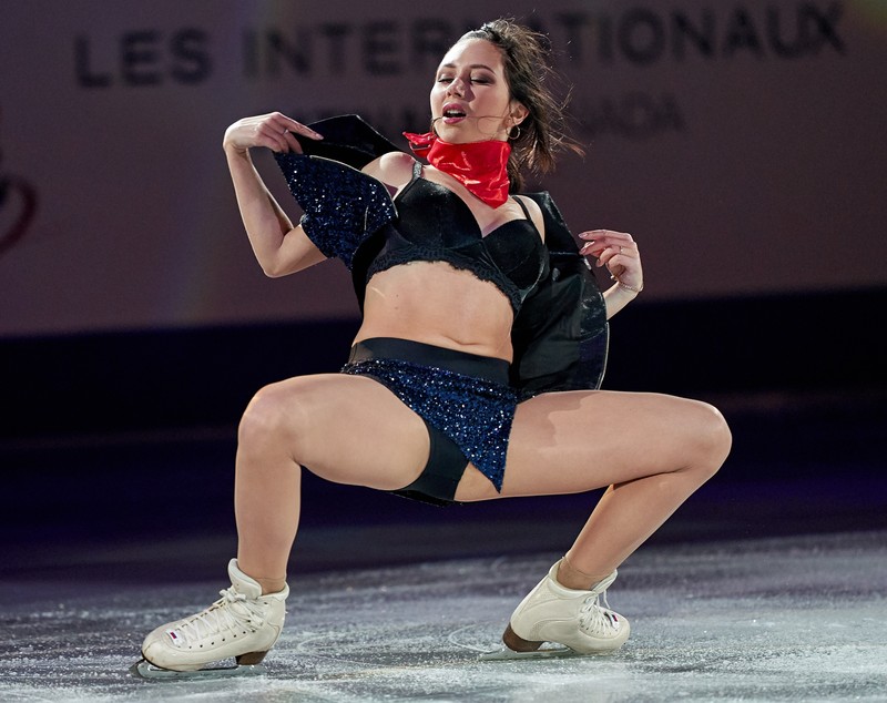 Patinatoarea Elizaveta Tuktamysheva a făcut show erotic la Grand Prix-ul Canadei | GALERIE FOTO&VIDEO