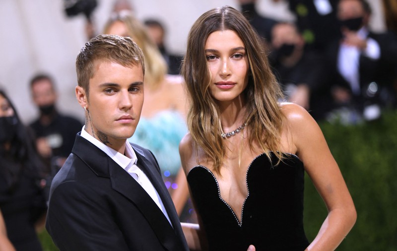 Hailey Baldwin, soția lui Justin Bieber, a fost operată de urgență: „A scăpat prin gaura din inimă și a ajuns la creier”