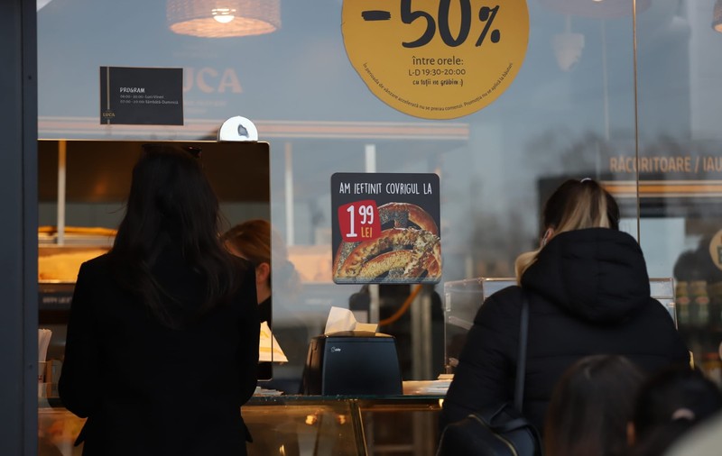 Covrigi mai ieftini la Luca, începând cu 24 martie, indiferent dacă sunt cu mac, cu susan sau cu semințe
