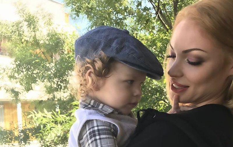 Ce cadou a primit băiețelul Valentinei Pelinel. "Mama e fericită"
