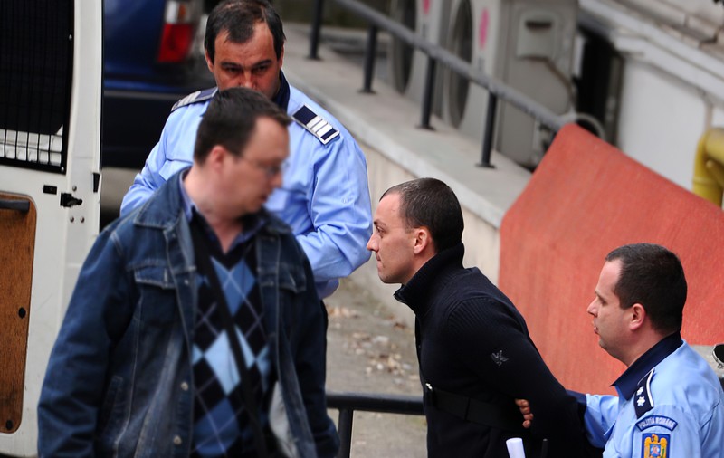 Un fost deputat, achitat într-un dosar de spălare de bani. DIICOT l-a acuzat că transferase bani pe numele fostei sale secretare