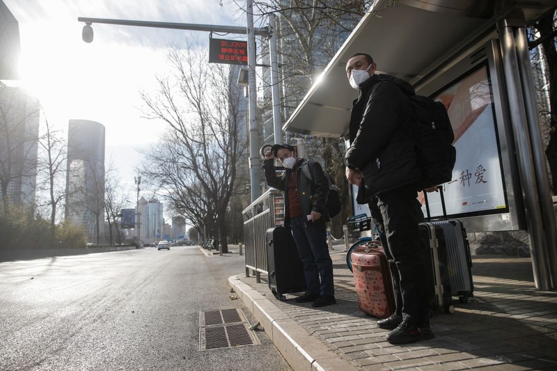 Străzi aproape goale în Beijing, care se confruntă cu o răspândire rapidă a cazurilor de COVID | Foto: EPA-EFE/WU HAO
