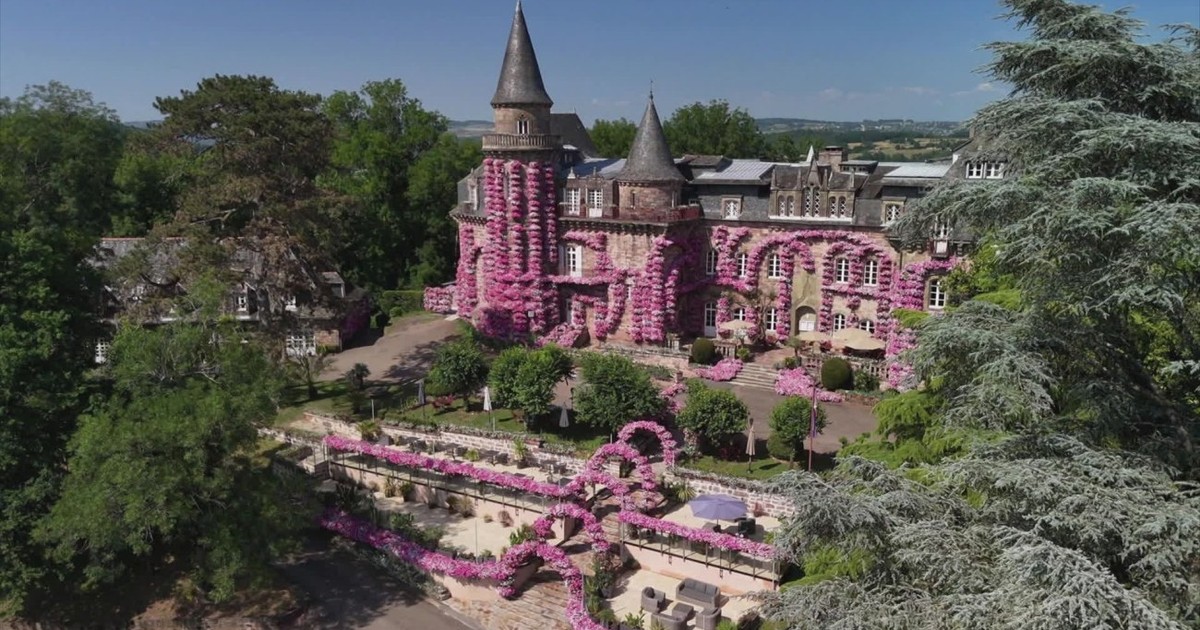 Castelul în care a locuit celebra scriitoare Colette, scos la vânzare la preț de apartament în Drumul Taberei