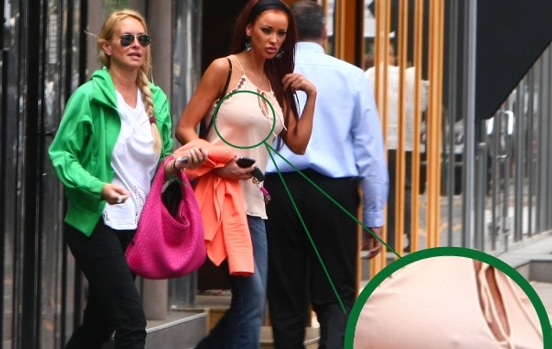 Bianca, ţi-ai luat bluza cu sfârcuri? | FOTO