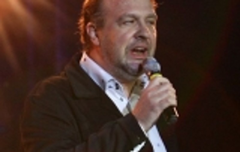 Cotabiţă scoate un album de colecţie cu melodii de dragoste