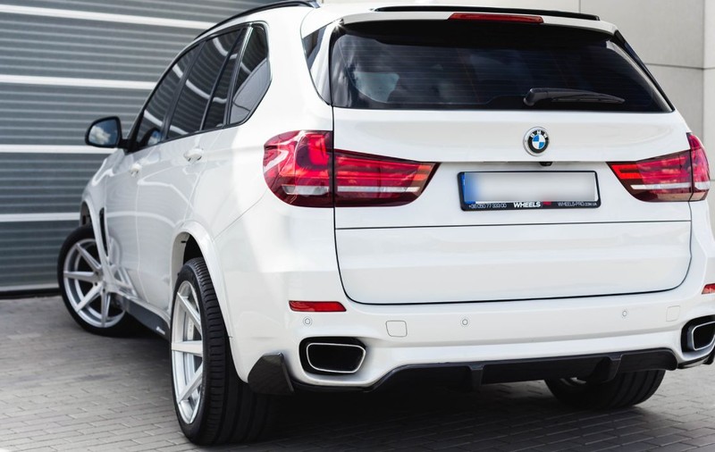 575.000 de mașini BMW, afectate de o piesă defectă care poate provoca incendii. Mașinile au fost rechemate în service