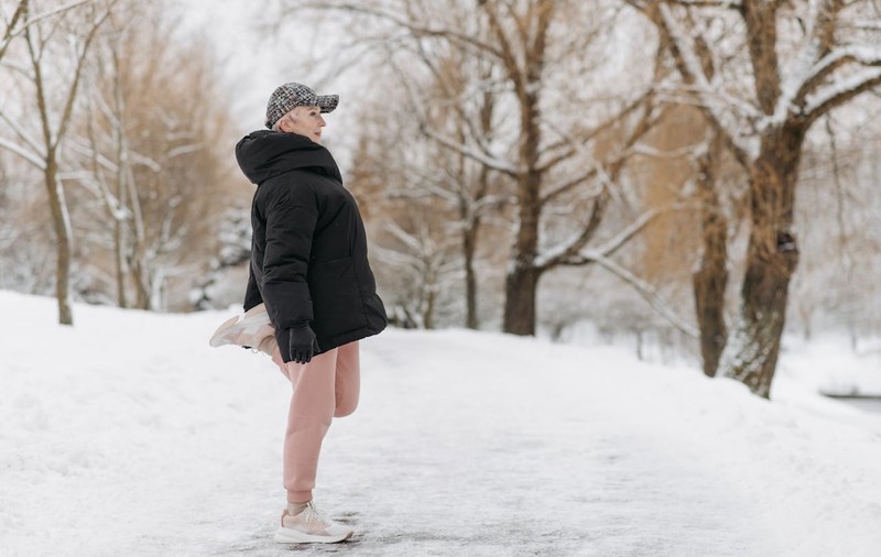 Prognoza specială pentru București până marți, 6 ianuarie: Se face tot mai frig și se depune polei