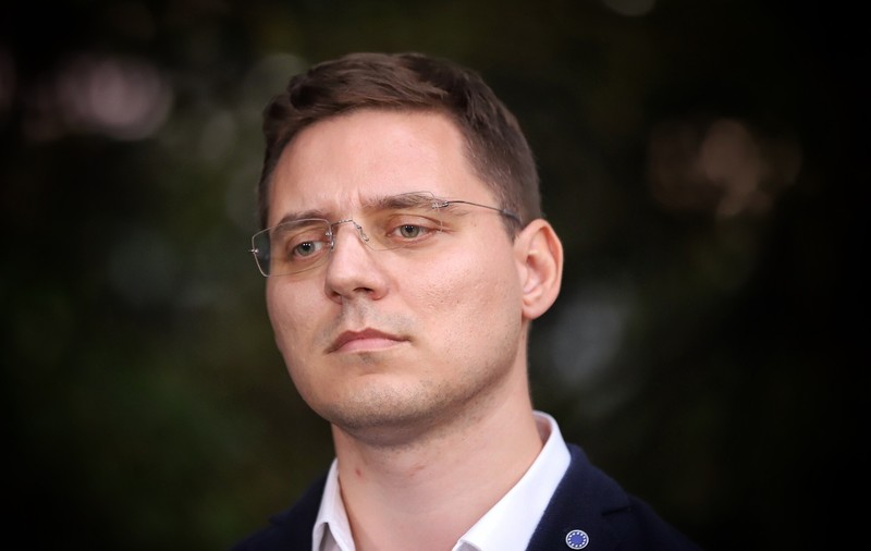 Propunerea lui Victor Negrescu a fost respinsă de Comisia Europeană. Al treilea candidat refuzat de Bruxelles