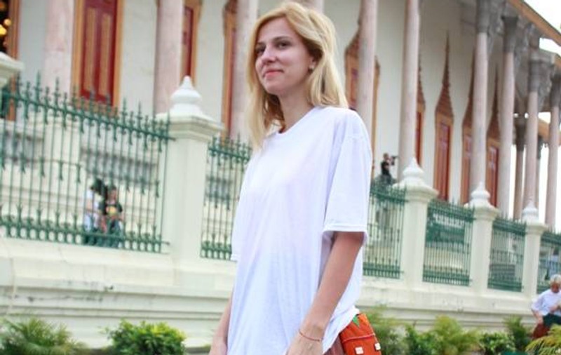 DANA ROGOZ, MENIU de GROAZĂ în VACANȚA în Cambodgia! Vezi ce SCÂRBOȘENII A MÂNCAT!