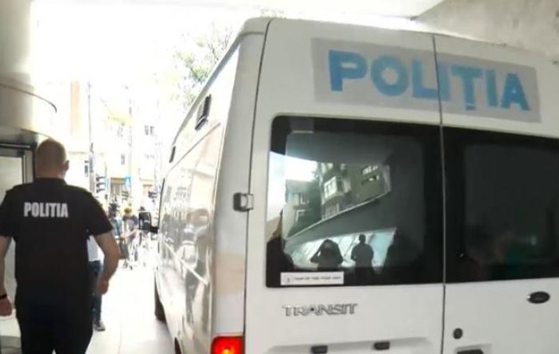 Agresorul de la Spitalul din Săpoca nu a putut fi audiat, pentru că a intrat din nou în sevraj