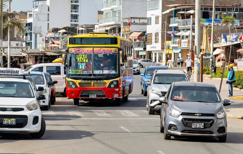 Accident de autobuz soldat cu cel puțin 24 de morți și 20 de răniți, pe o șosea din Peru
