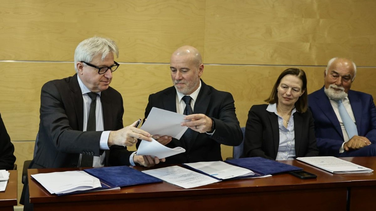 România își va prezenta literatura și cultura în calitate de țară invitată de onoare la cea de-a 80-a ediție a Târgului Internațional de Carte de la Frankfurt (11-15 octombrie 2028), prin semnarea, vineri, la Ministerul Culturii, a acordului oficial care stabilește acest statut.