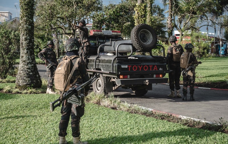 Un mercenar român a fost ucis și doi au fost răniți, în RD Congo, într-un atac cu mortiere al rebelilor