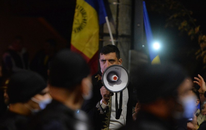 SONDAJ. Un sociolog explică scăderea încrederii românilor în UE și NATO. „De vină e criza politică. În România apare un curent eurosceptic”