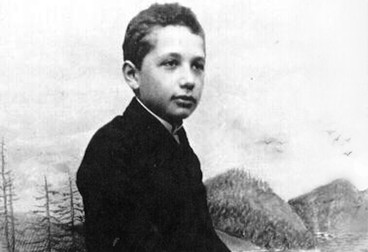 Albert Einstein, în 1893, când avea 14 ani