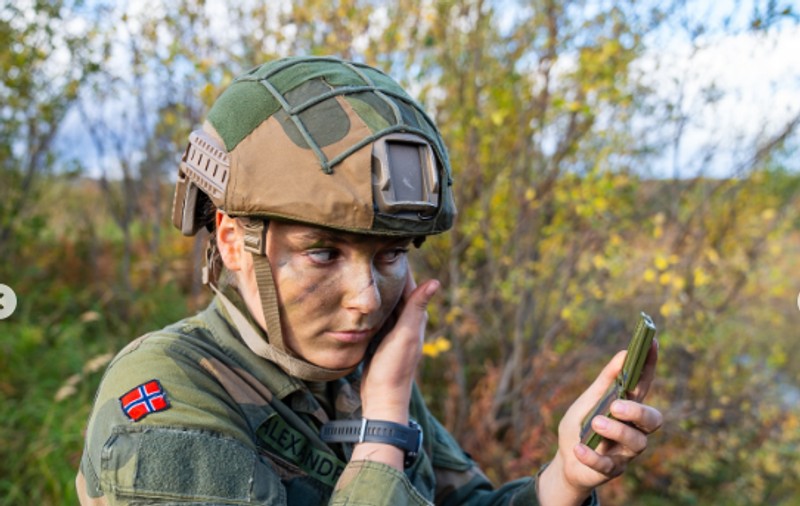 Alertă în baza militară în care se antrenează prințesa Ingrid Alexandra a Norvegiei: „200 de cazuri de sângerări nazale”