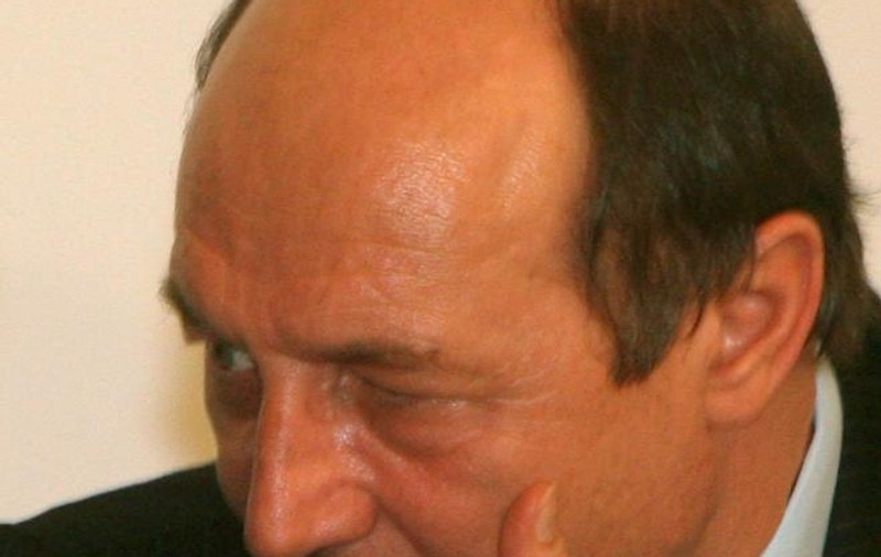 BĂSESCU, NOAPTE ALBĂ înaintea SUSPENDĂRII. Ce a făcut preşedintele, minut cu minut