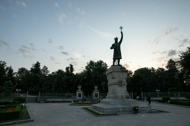 Statuie a lui Ştefan cel Mare şi Sfânt, Chişinău