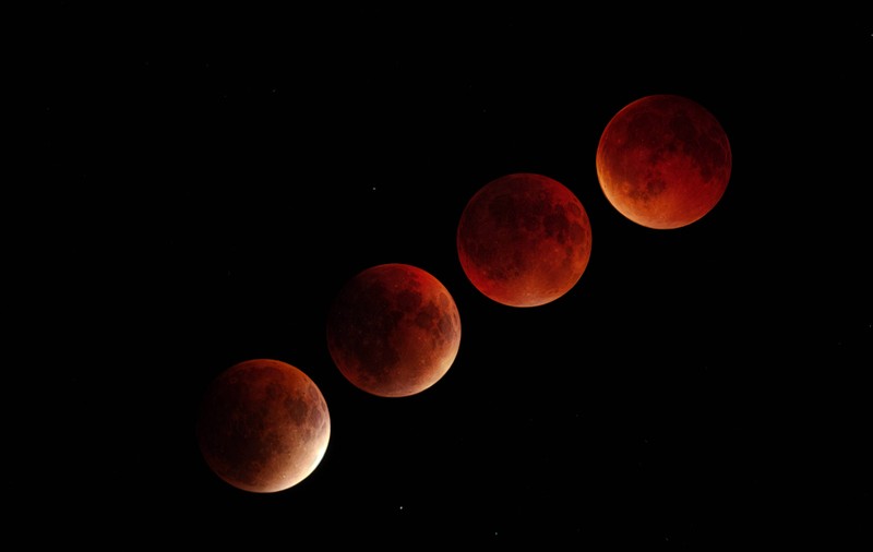 Eclipsa totală de Lună din 3 martie 2026 va fi ultima până în 2028: când și cum poți vedea fenomenul de „Lună Sângerie”