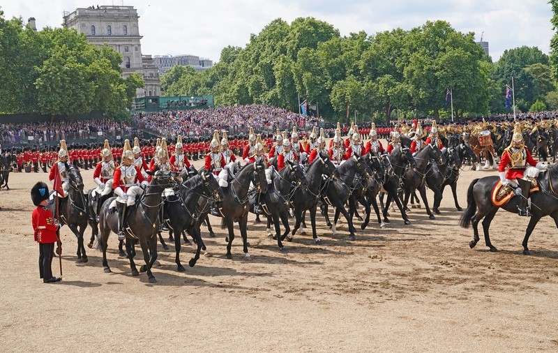Regele Charles al III-lea, la prima paradă aniversară - Trooping the Colour. De ce își sărbătorește ziua de naștere de două ori pe an