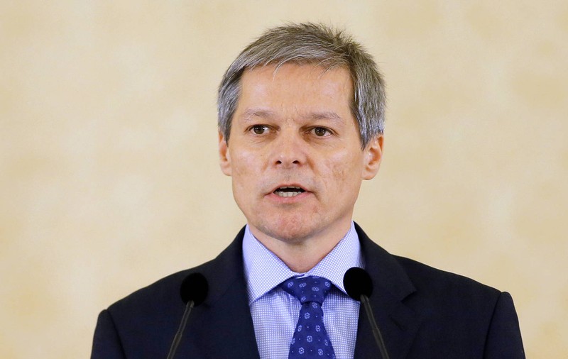 Cioloș către elevi: Nu căutați titluri goale de conținut, sunt obținute fără ca ceva în voi să progreseze