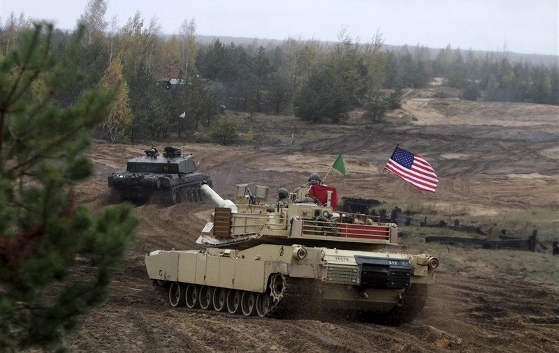 România va cumpăra un batalion de tancuri americane Abrams, anunță un oficial al Armatei Române