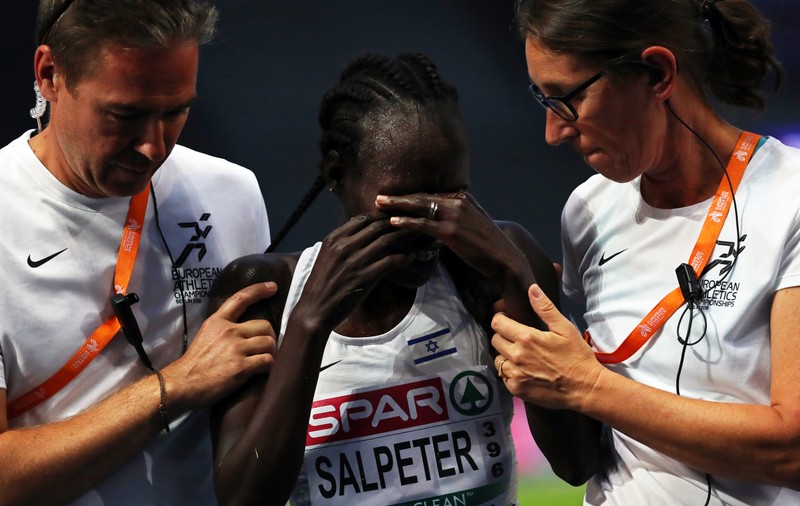 A ratat medalia de argint la Europenele de atletism din cauză că s-a oprit cu un tur mai devreme