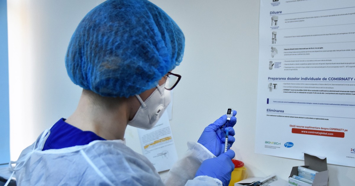 Vaccinare (DRAGOS PASCANEANU / MEDIAFAX FOTO)