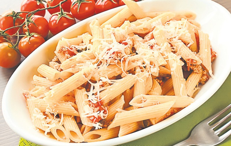 Penne cu sos de roșii | O reţetă pe zi