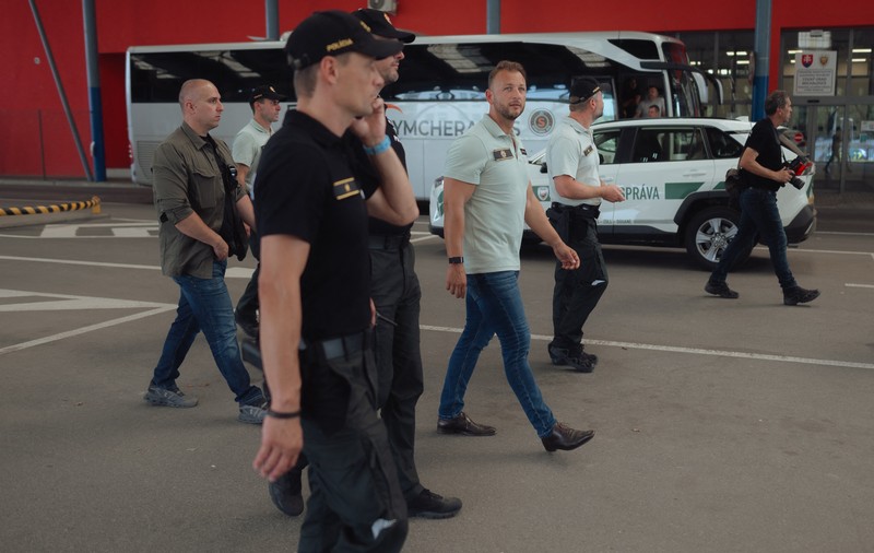 Un tânăr l-a amenințat pe ministrul slovac de interne cu un pistol de jucărie. Bărbatul a fost reținut, apoi eliberat