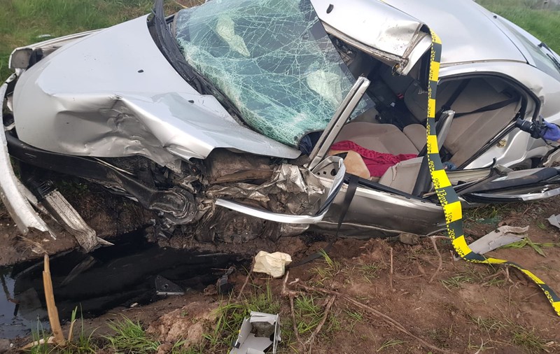 Tragedie sâmbătă dimineață! Doi copii de 11 luni și 5 ani au murit într-un grav accident rutier. Șoferul vinovat a scăpat nevătămat!