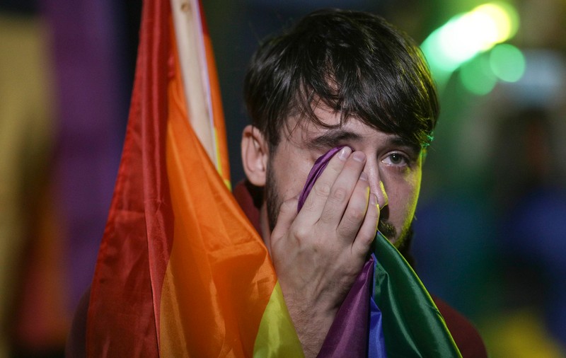 Comunitatea LGBT, în lacrimi de bucurie. ”Oamenii sunt mai toleranți decât ne așteptam” - VIDEO