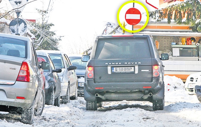 Victoraş, de ce te bagi pe «interzis»? Becali cel mic a căutat în zadar un loc unde să parcheze | FOTO
