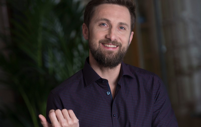 Dani Oțil și-a invitat mama la propriul restaurant. “Mi-am luat inima în dinți”