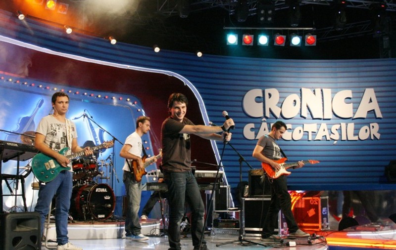 Alex Vasilache, medicul muzician de la “Cronica Cârcotaşilor”