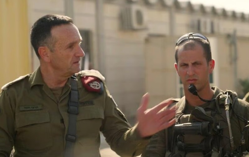 Șeful armatei israeliene a vizitat așezarea Nir Oz, care și-a pierdut un sfert din locuitori după atacul Hamas: „Îmi cer scuze”