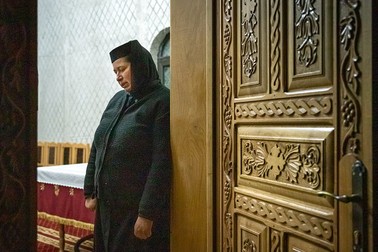 Stareța Teodora, în interiorul mănăstirii&nbsp;