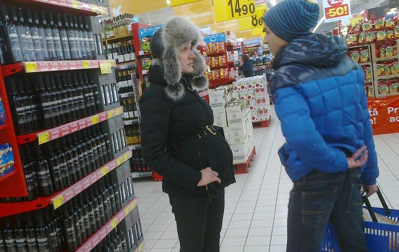 Însărcinată în 5 luni, soția lui Marcel Pavel poftește la mâncare nesănătoasă | FOTO