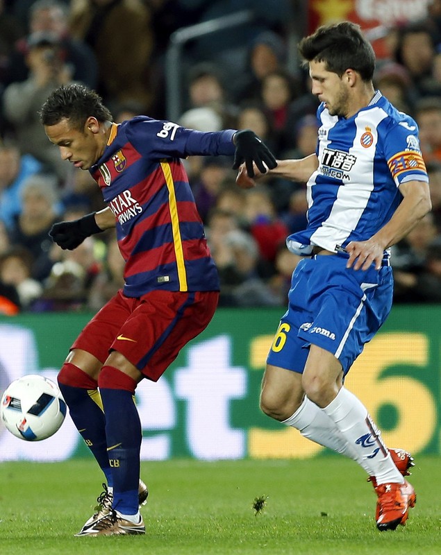 Echipa lui Gâlcă a rezistat onorabil o repriză pe ”Camp Nou”. Espanyol a deschis scorul, dar a pierdut clar / FOTO&VIDEO