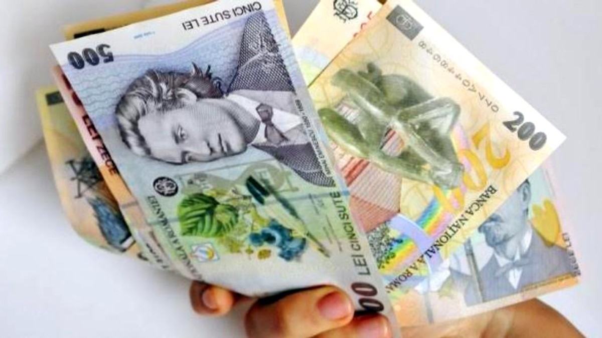 Creditarea este compromisă dacă se adoptă plafonarea dobânzilor, spune Florin Dănescu, președintele executiv al Asociației Române a Băncilor (ARB). Bani