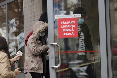 Casiera a dat declarații în fața polițiștilor sursa foto: Vlad Chirea