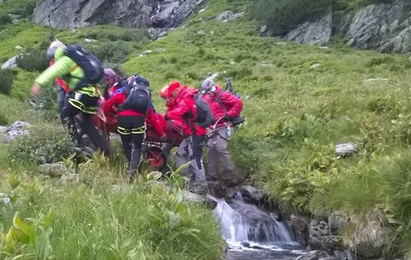 UPDATE Acțiune dramatică de salvare. Un bărbat a murit pe un traseu din Jepii Mici. Bărbatul dat dispărut la Cheia a fost găsit