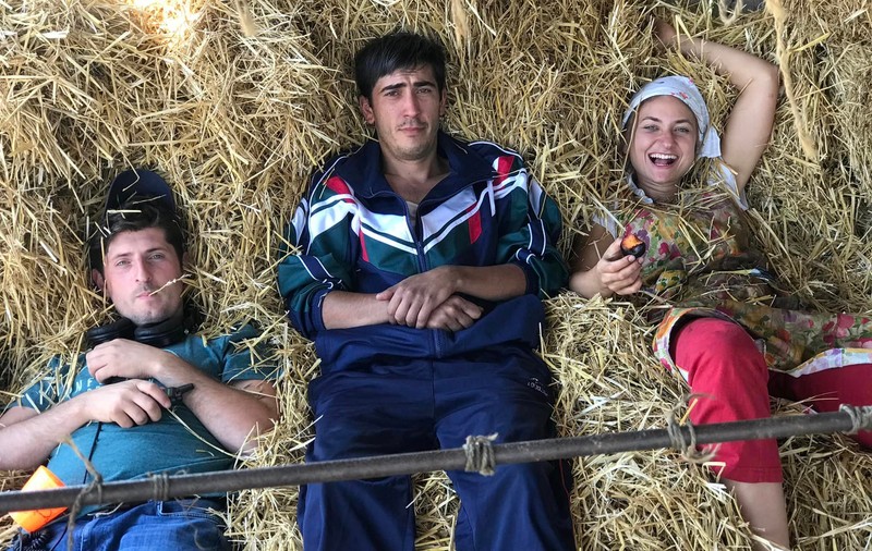 INTERVIU. „Carbon”, cel mai de succes film moldovenesc, trece Prutul. „Mă întreb dacă umorul nostru e pe înțelesul publicului din România”