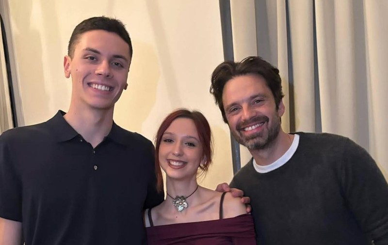 David Popovici, imagine în care apare alături de Sebastian Stan. Gluma pe care i-a făcut-o actorul: „Poate prind şi eu un rol în film”