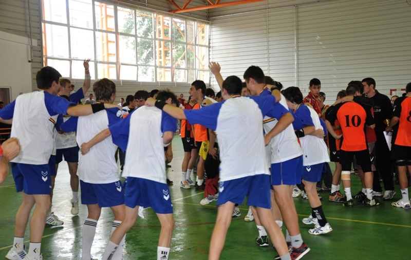 Handbaliștii de la LPS Piatra Neamț sunt campioni naționali la juniori II